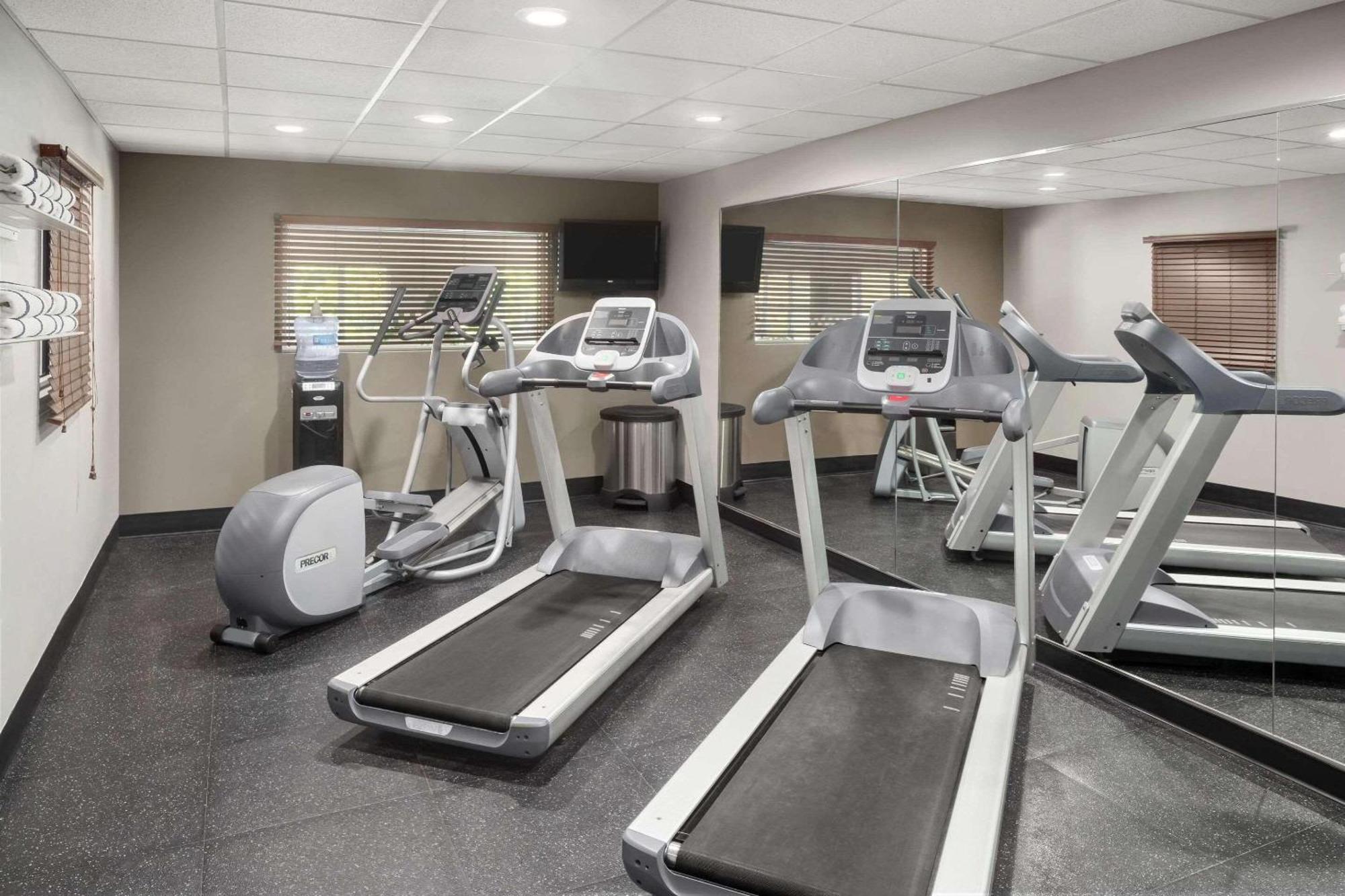 Country Inn & Suites By Radisson, Louisville South, Ky Shepherdsville Exteriör bild